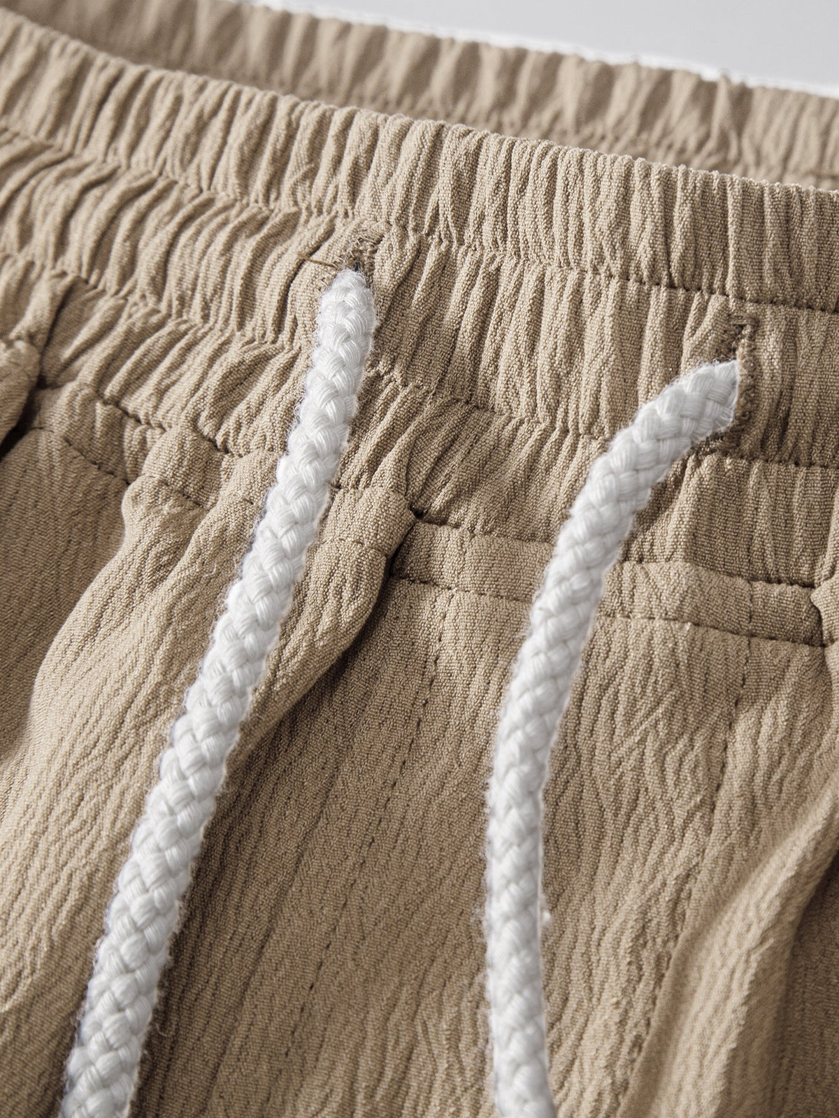 IVY | Shorts with crinkle texture