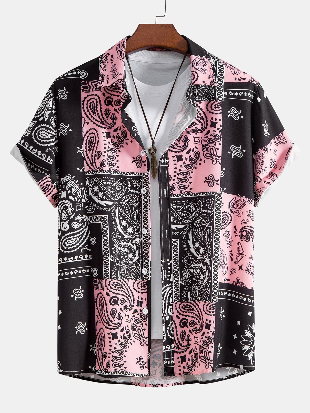 LILY | Set with paisley print shorts