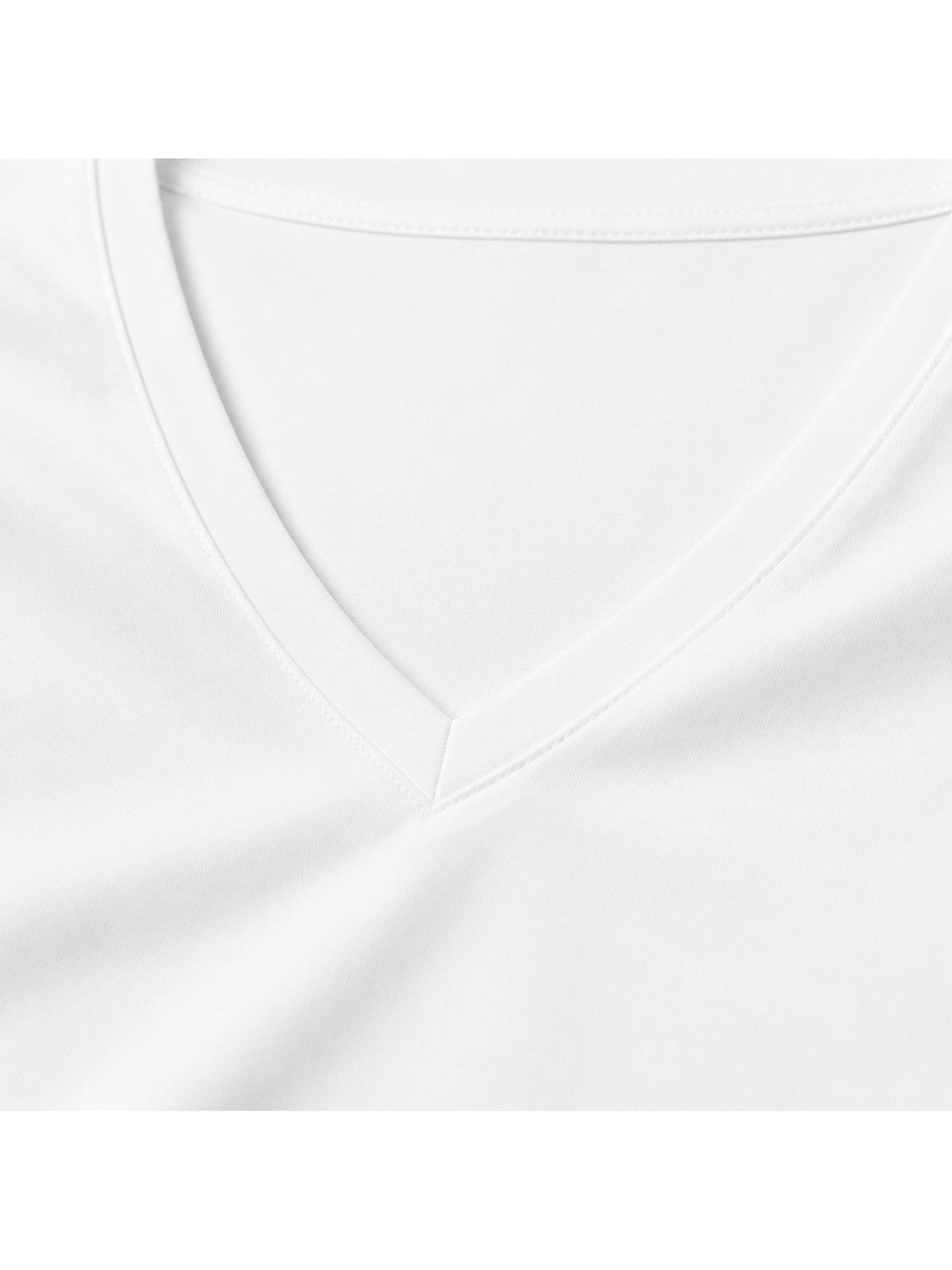 OLIVER | V-neck tee with kangaroo graphic
