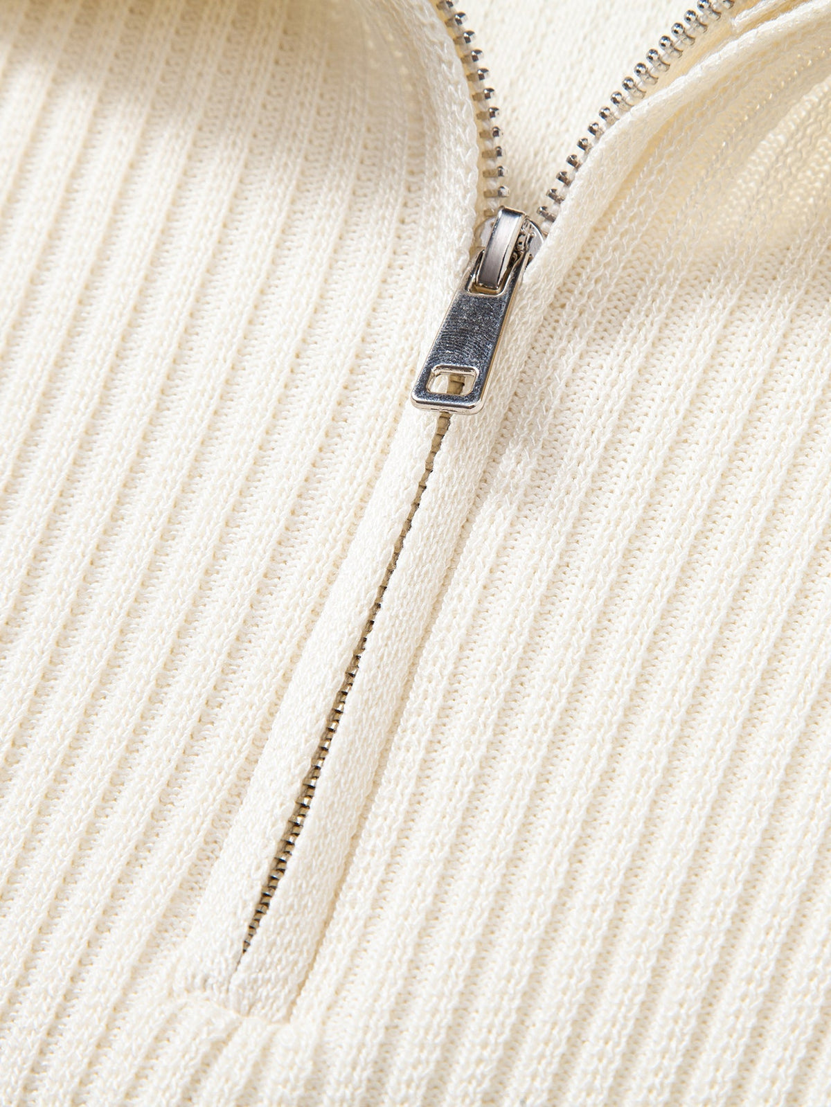 LARA | Zip polo with ribbed knit