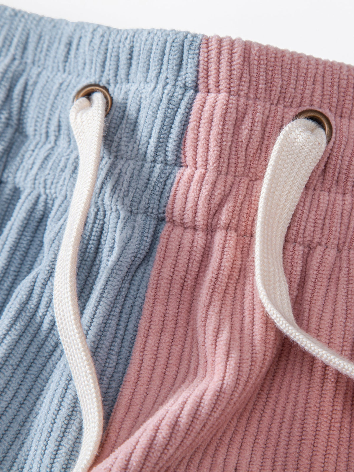 MIA | Shorts with colour block design