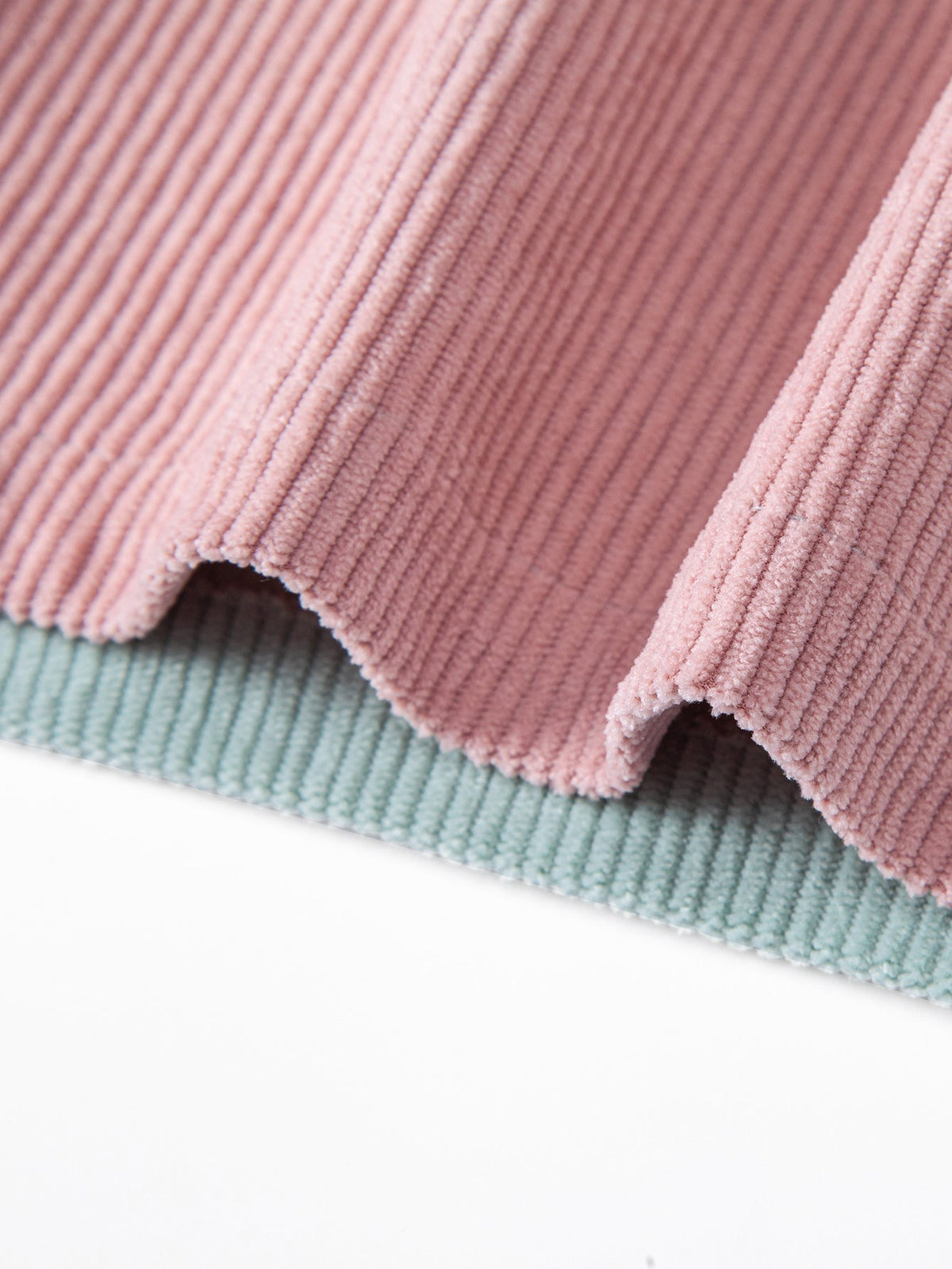 MIA | Shorts with colour block design