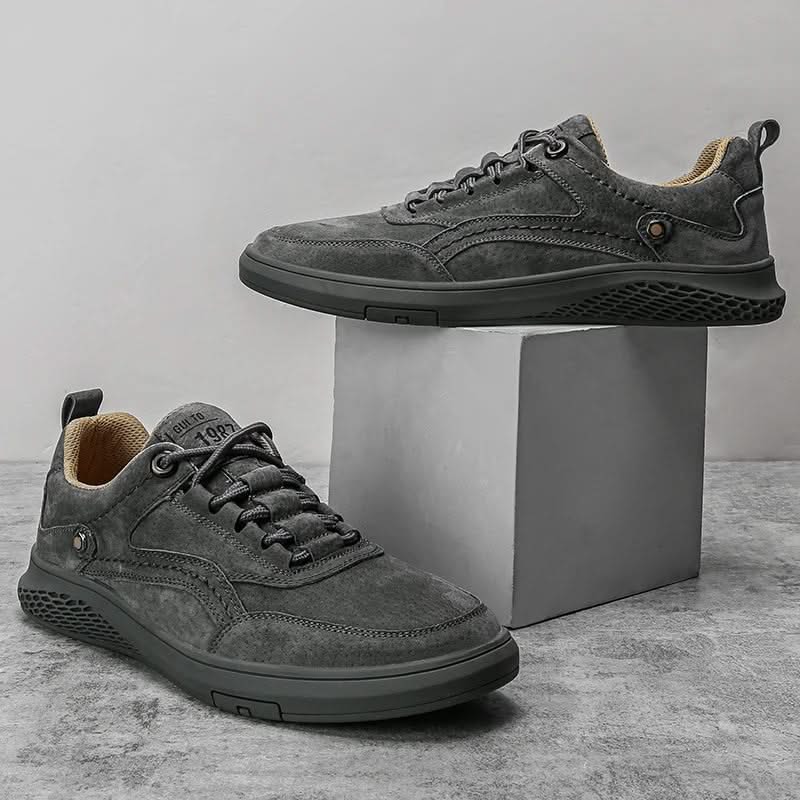 COLTON | Sneakers with structured overlays