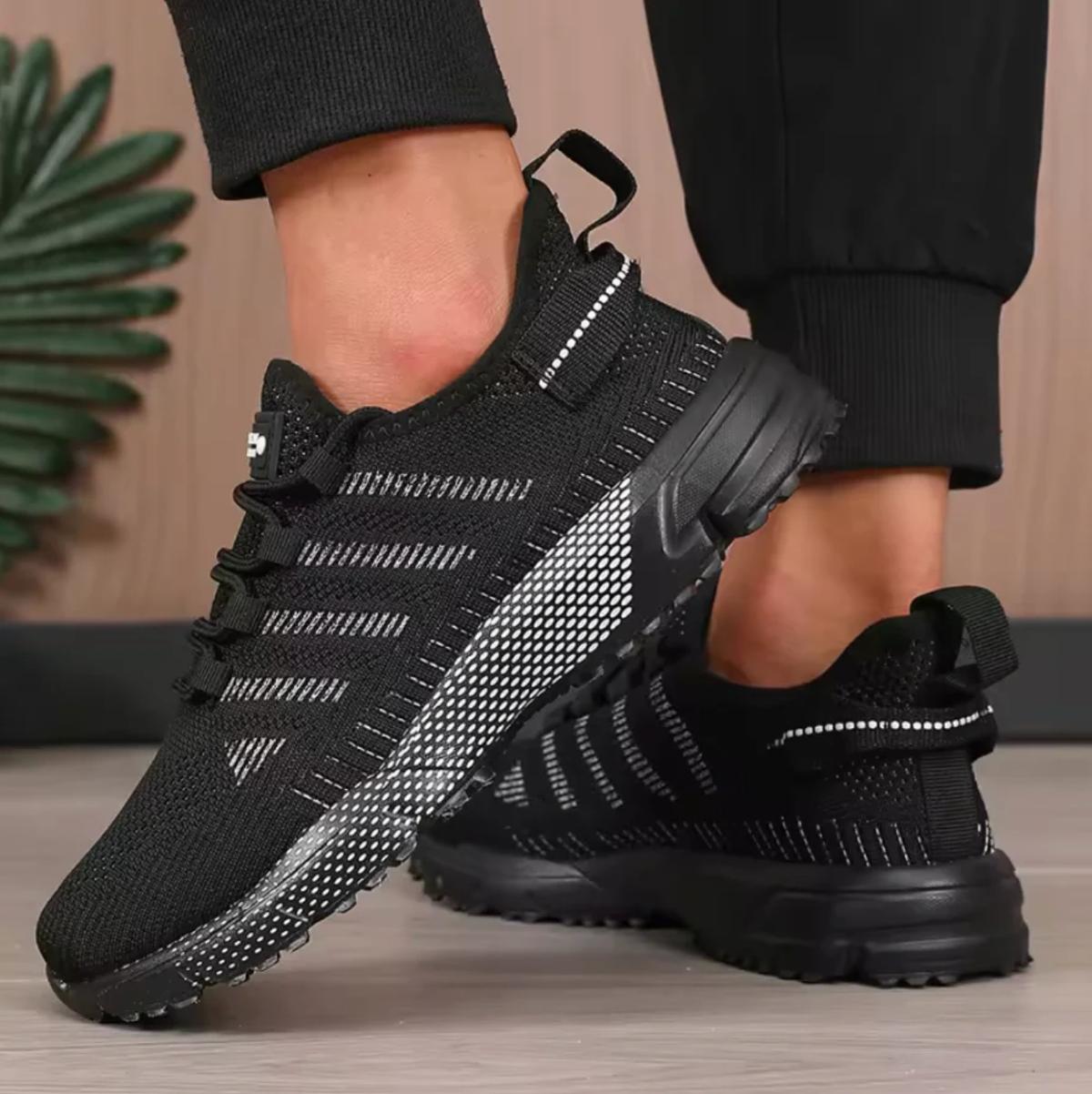 FREYA | Sneakers with breathable design