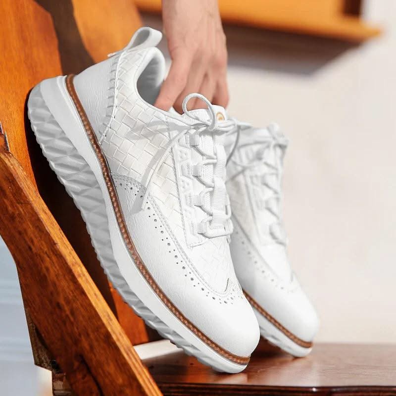 MIA | Sneaker with cushioned insole