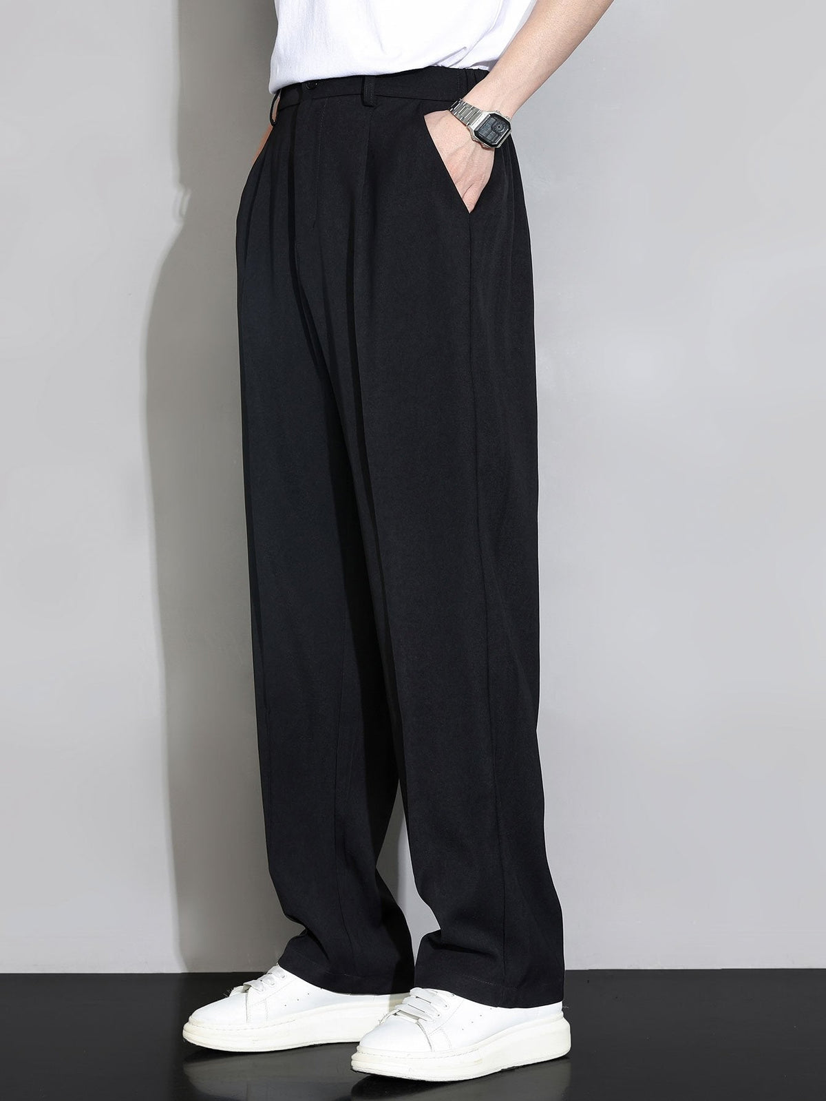 AURELIA | Straight-leg trousers with elastic waistband