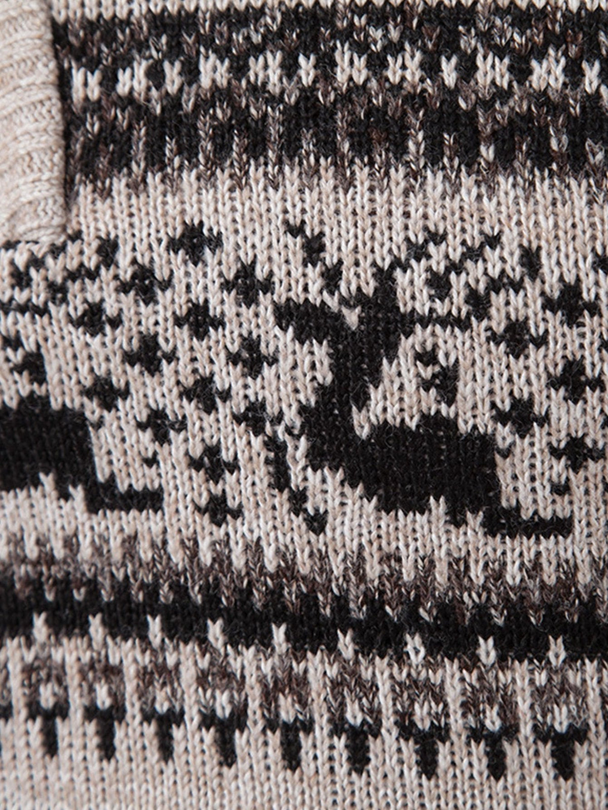 LILY | Quarter-zip sweater with random print