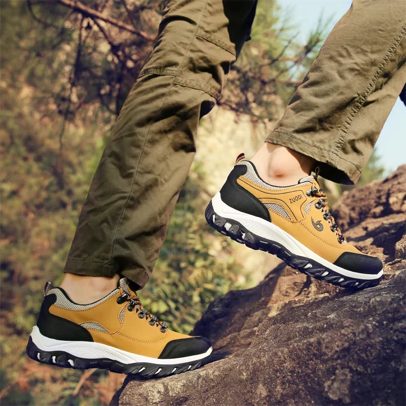 LEO | Walking shoes with slip-on closure