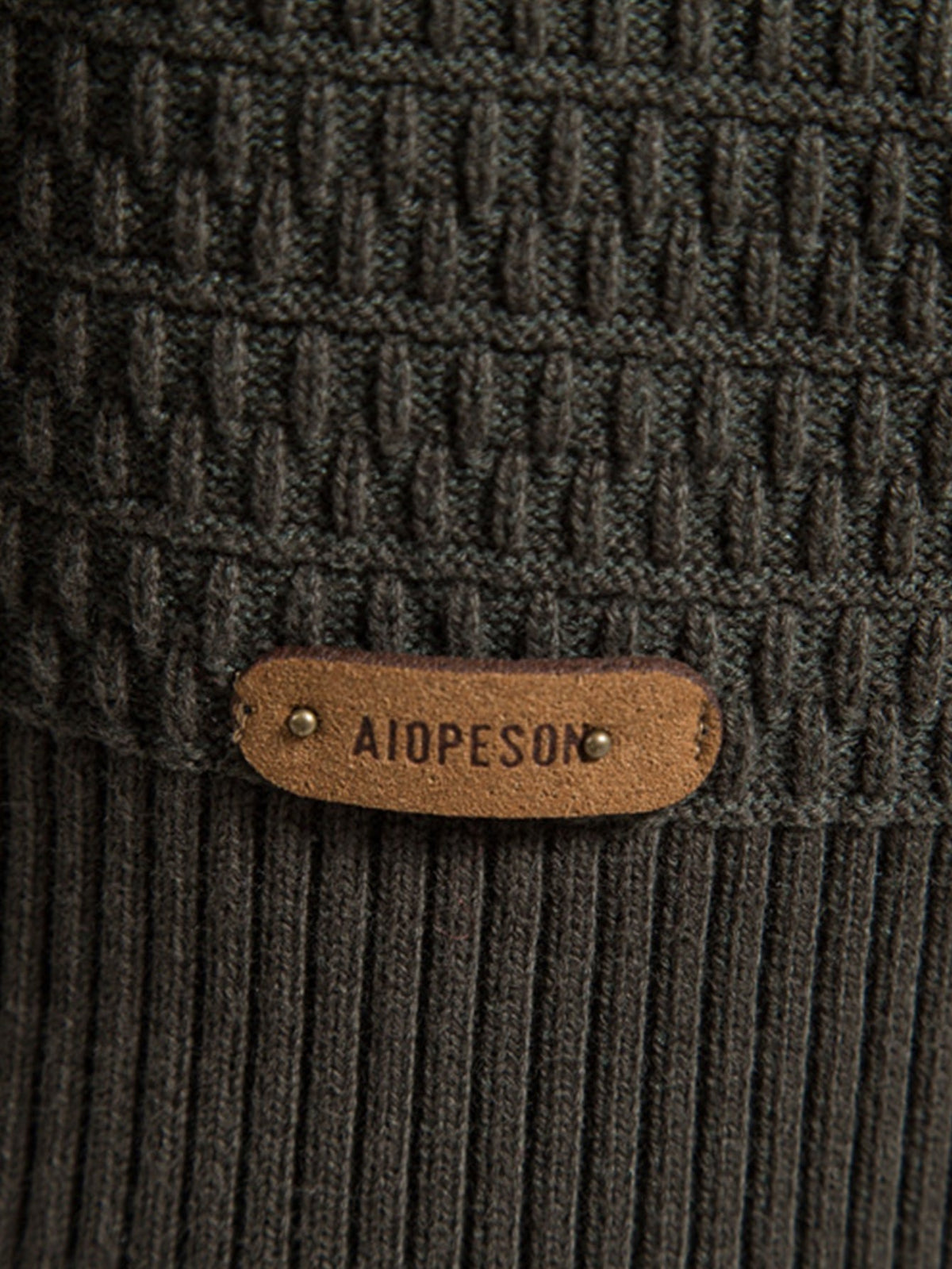 IVY | Knit sweater with button collar
