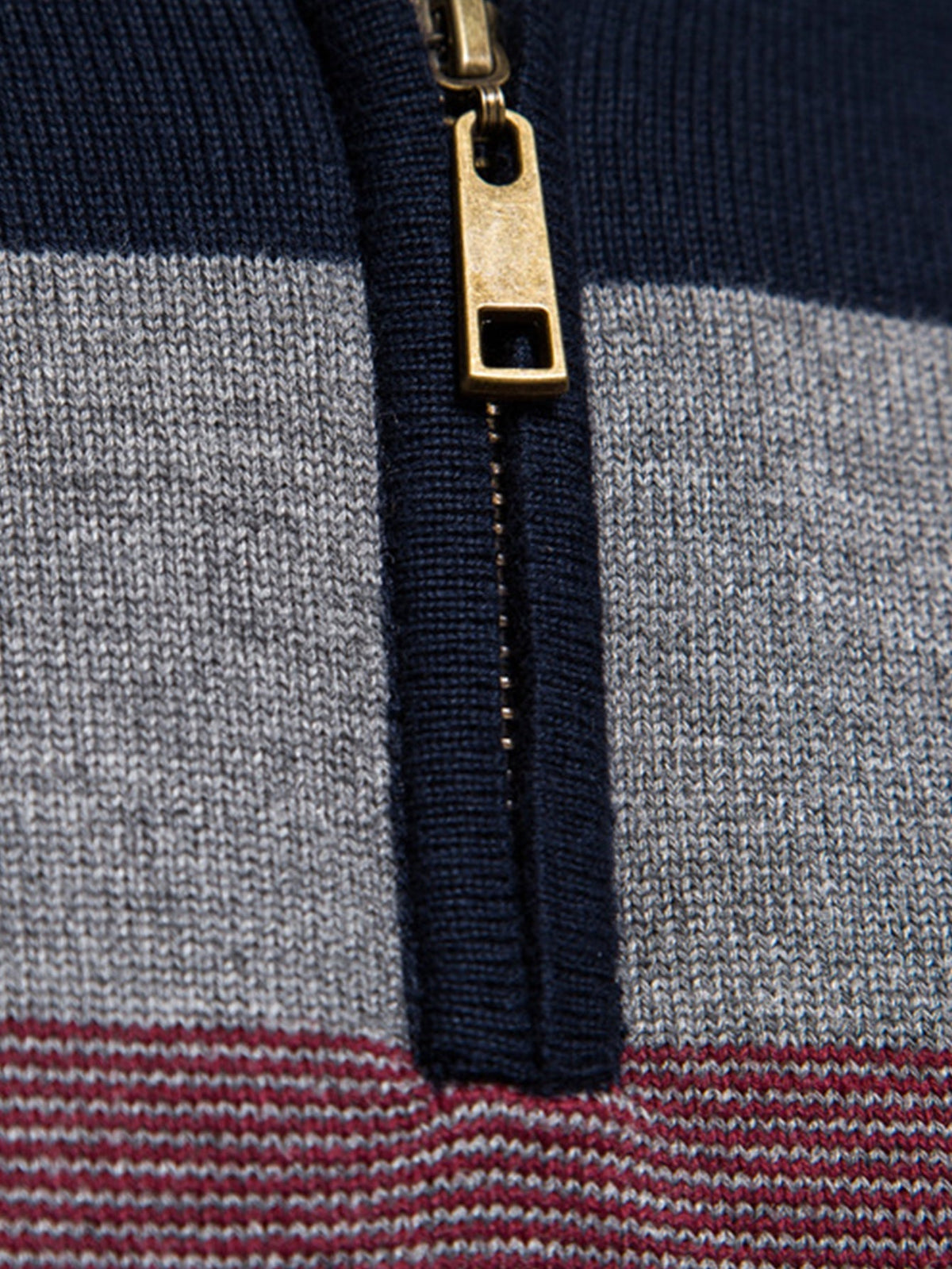 FREYA | Striped sweater with zip collar