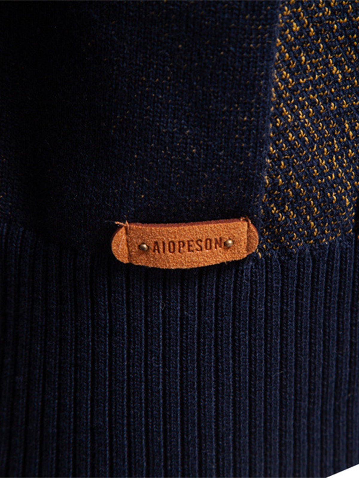 GRACE | Crewneck sweater with plaid pattern