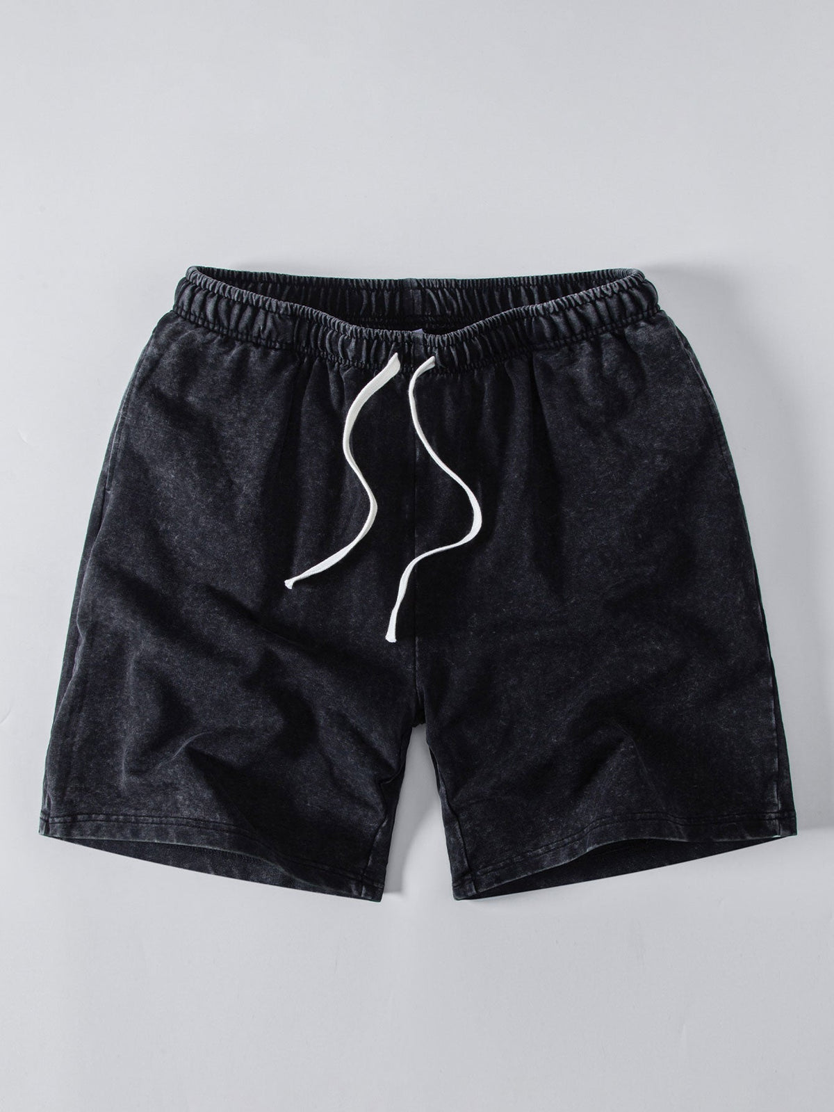 BENJAMIN | Shorts with distressed finish