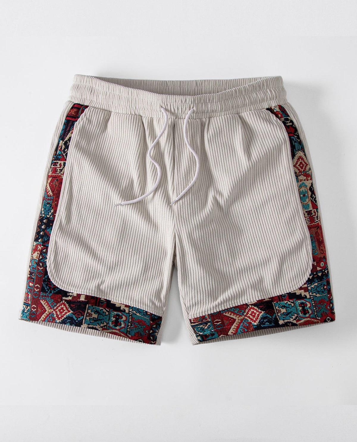 GRACE | Shorts with ethnic patchwork print
