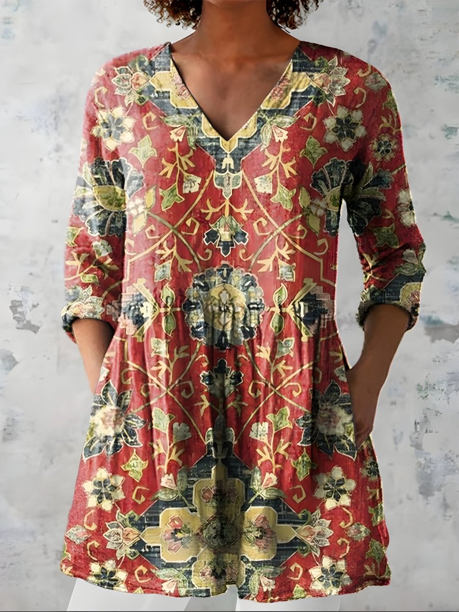 AMOURA | Long blouse with V-neck