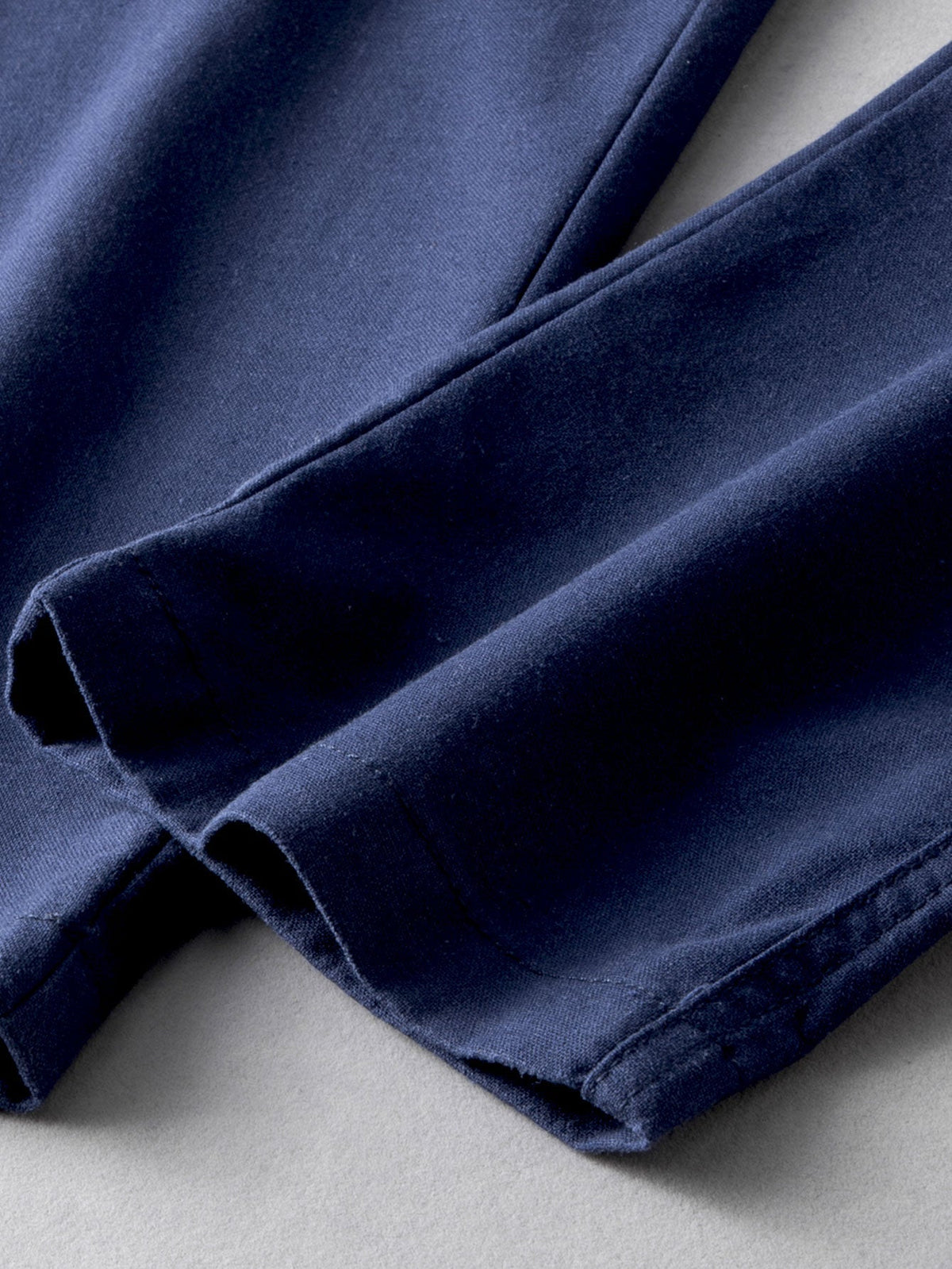 ELLA | Straight-leg trousers in woven fabric