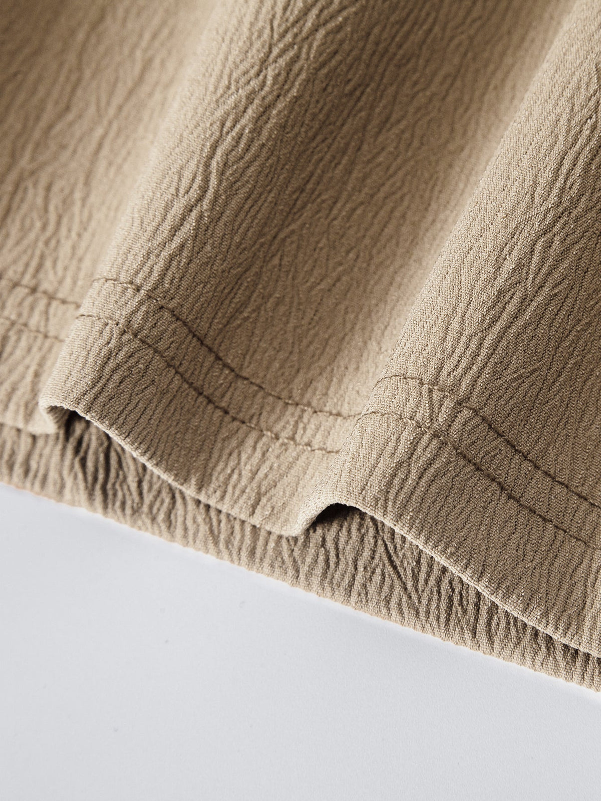 IVY | Shorts with crinkle texture