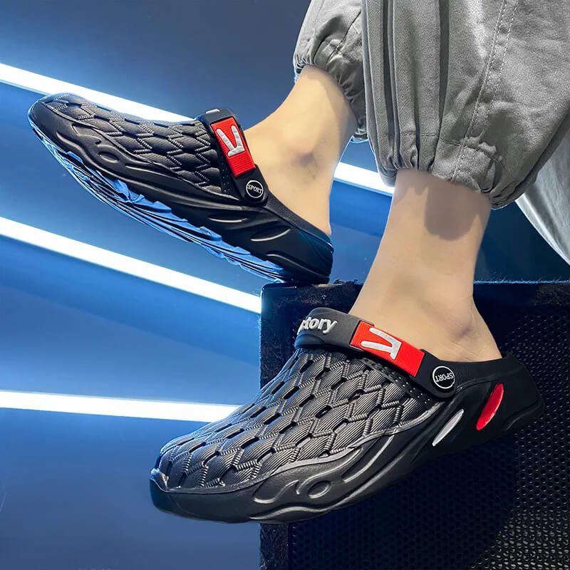 EDWARD | Clogs with adjustable strap