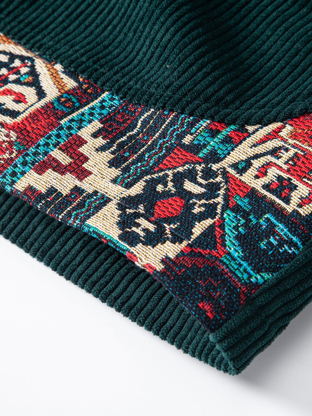 GRACE | Shorts with ethnic patchwork print
