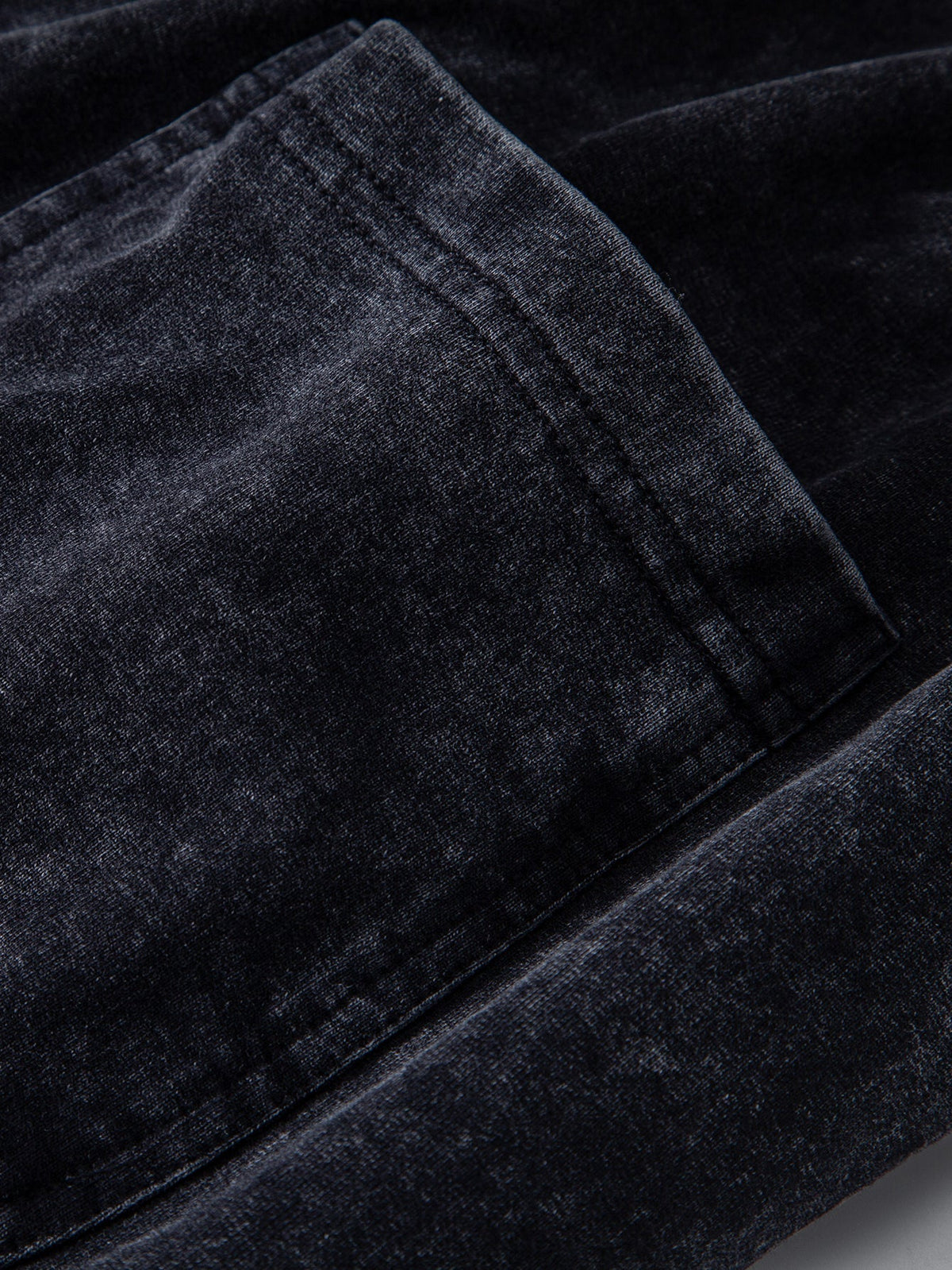 BENJAMIN | Shorts with distressed finish