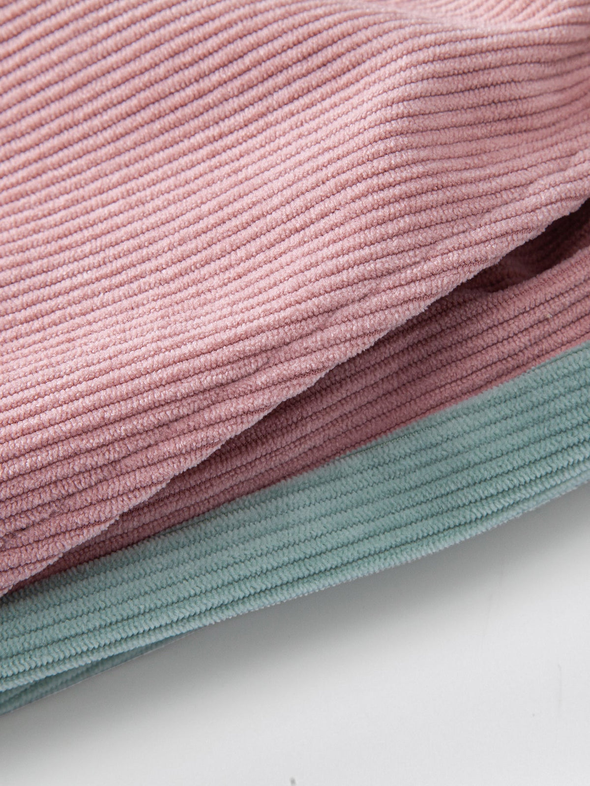 MIA | Shorts with colour block design