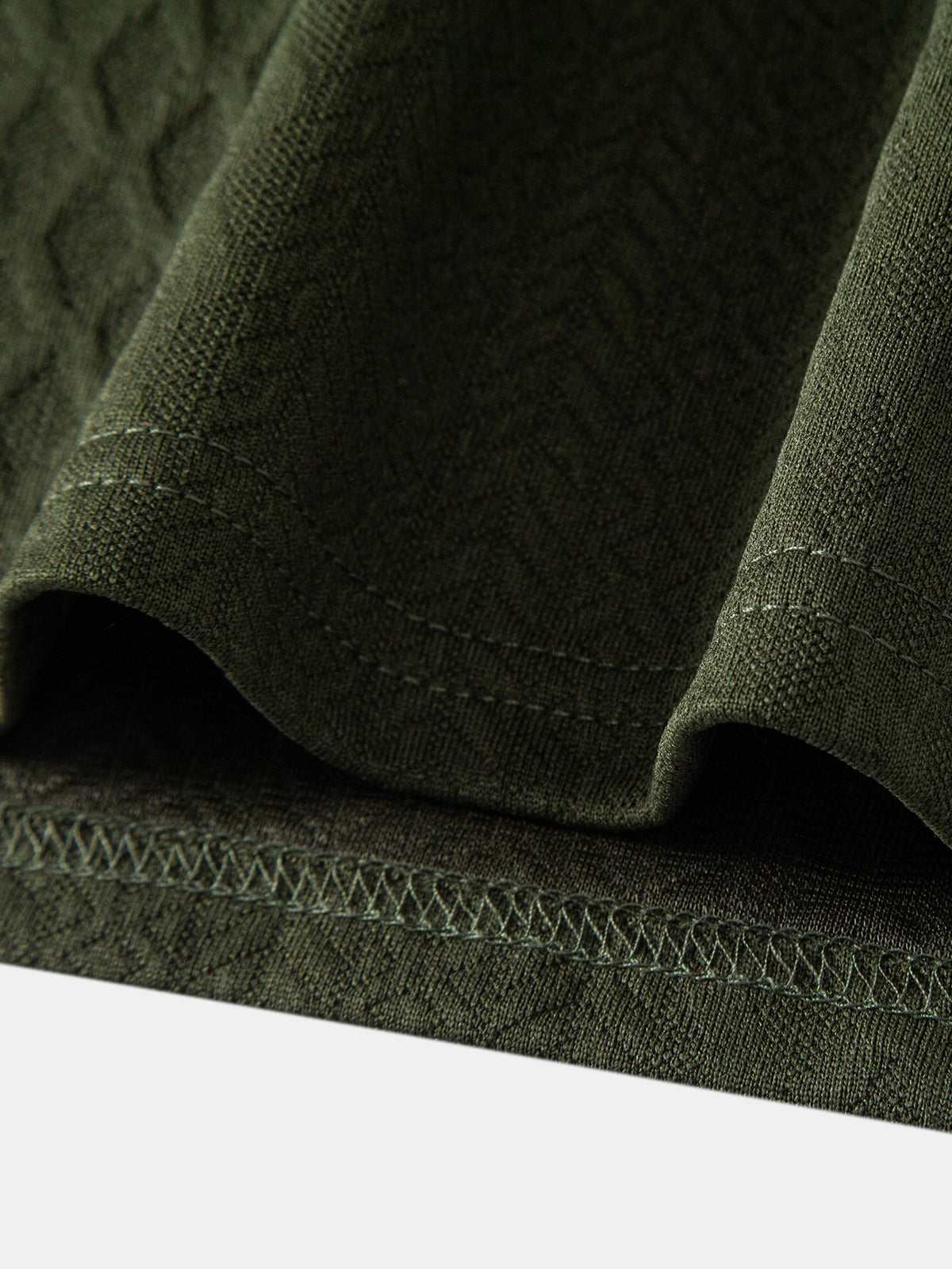 THEO | Polo with zip neckline