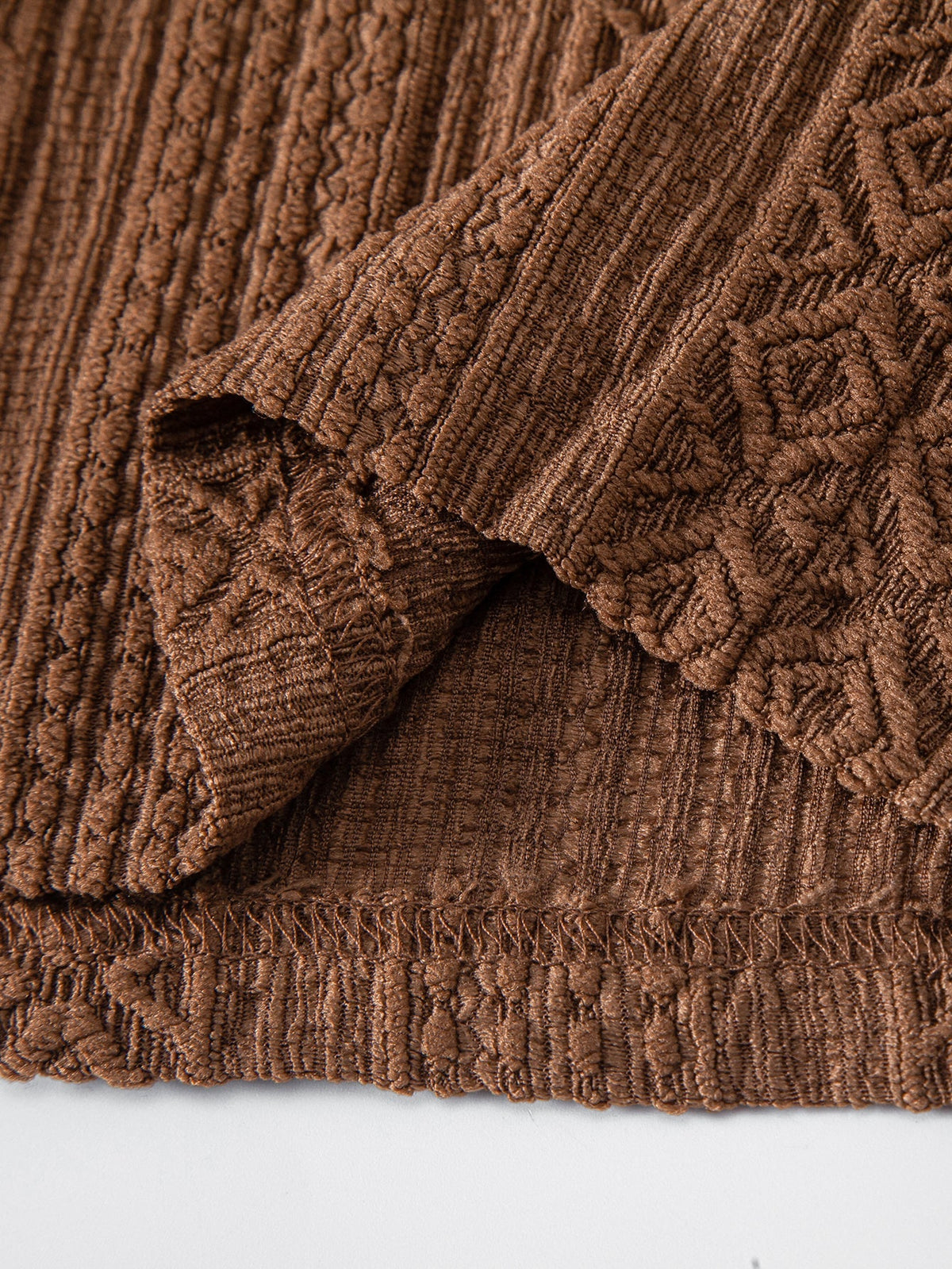 THEO | Drawstring shorts with jacquard pattern