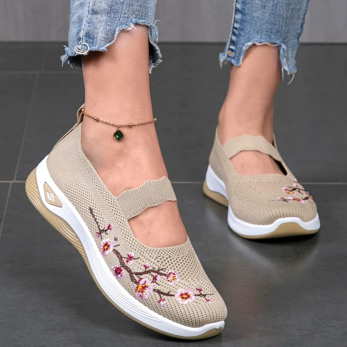 LEONA | Slip-on shoes with arch support