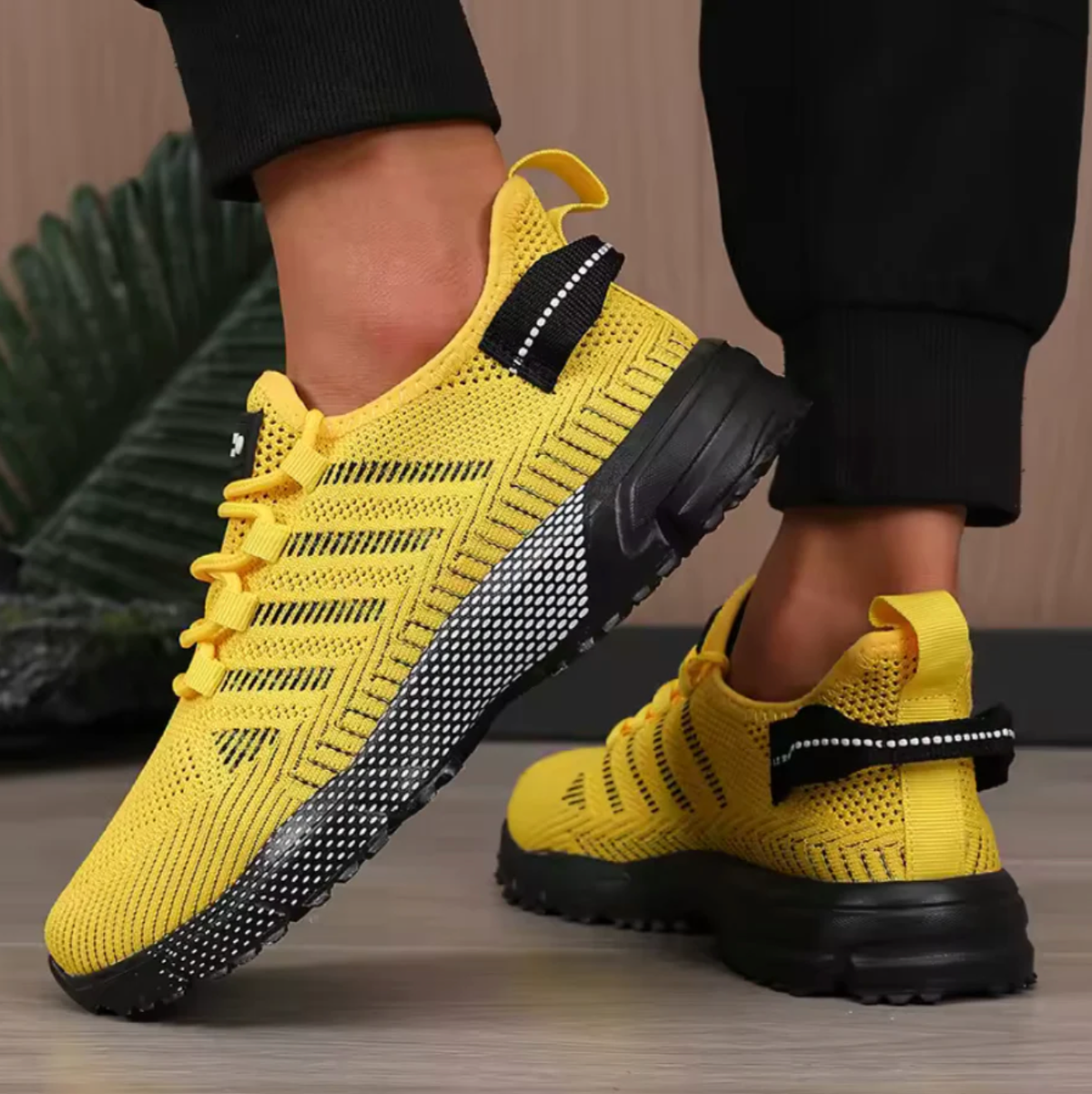 FREYA | Sneakers with breathable design