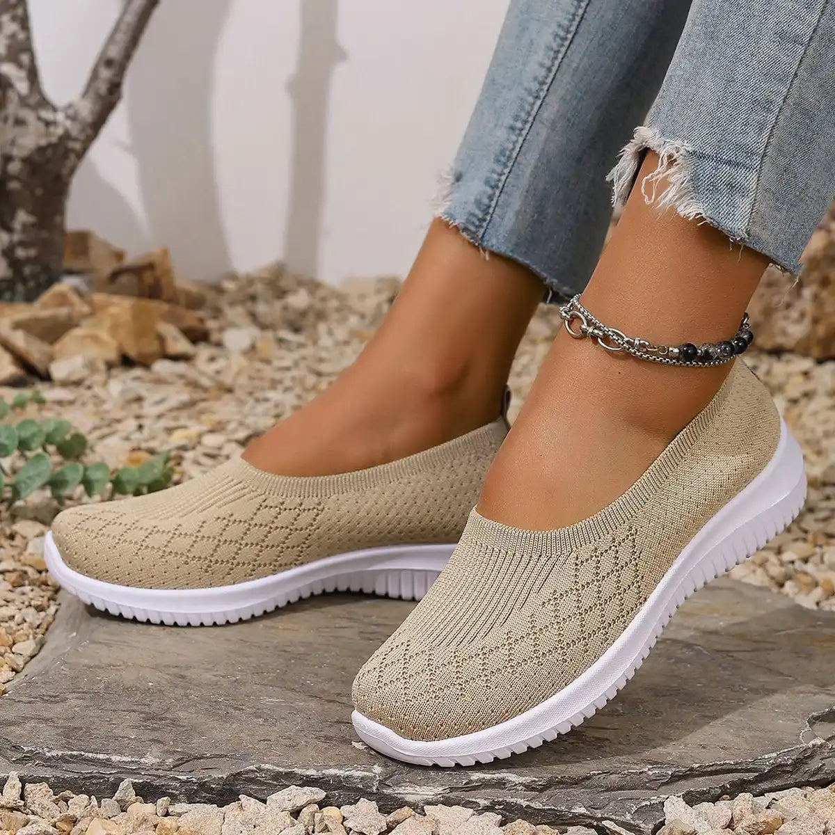 ESTELLA | Slip-on shoe with cushioned sole