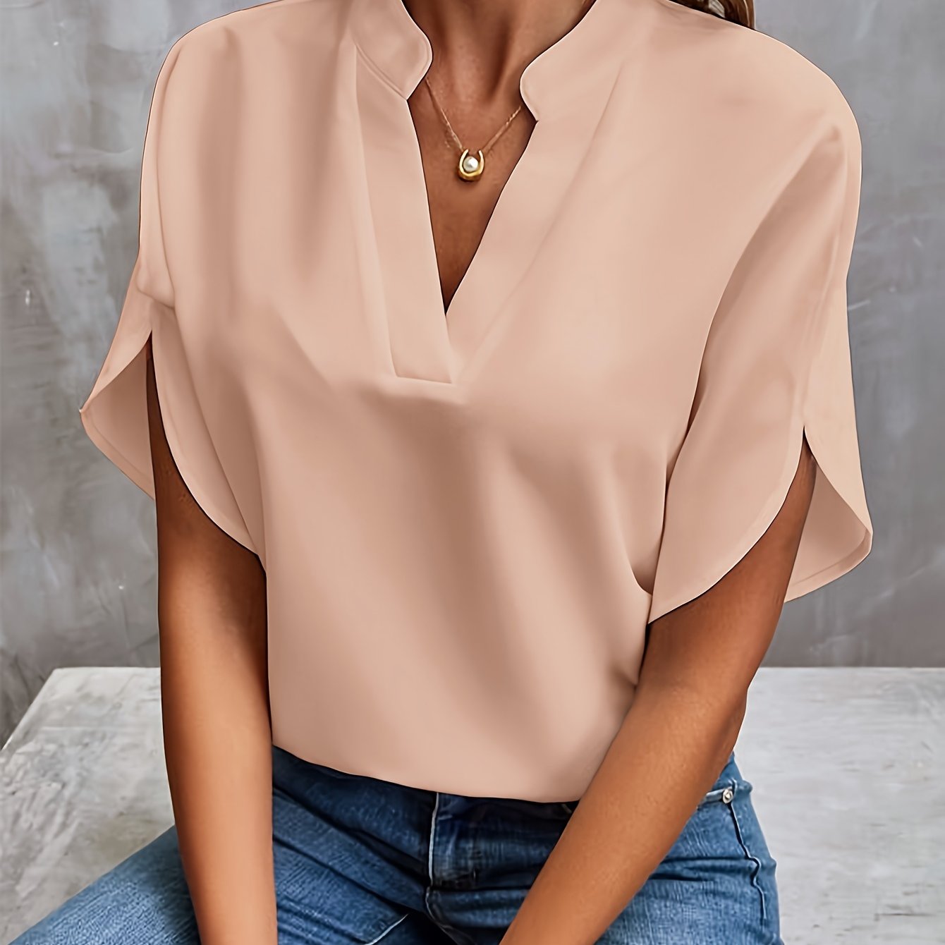 Amara – Timeless Flared Blouse