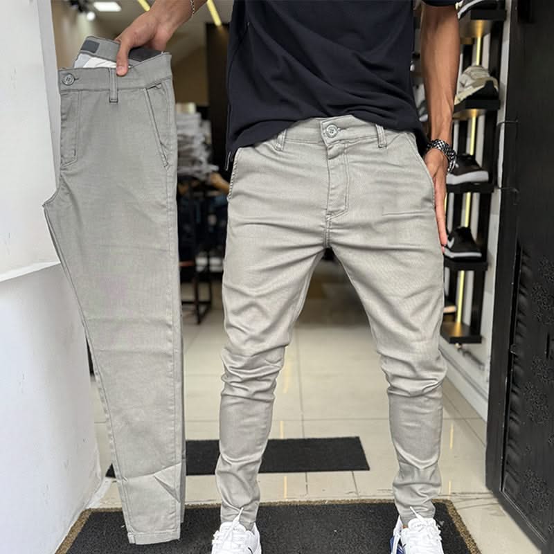 FREYA | Slim-fit trousers with tailored cut