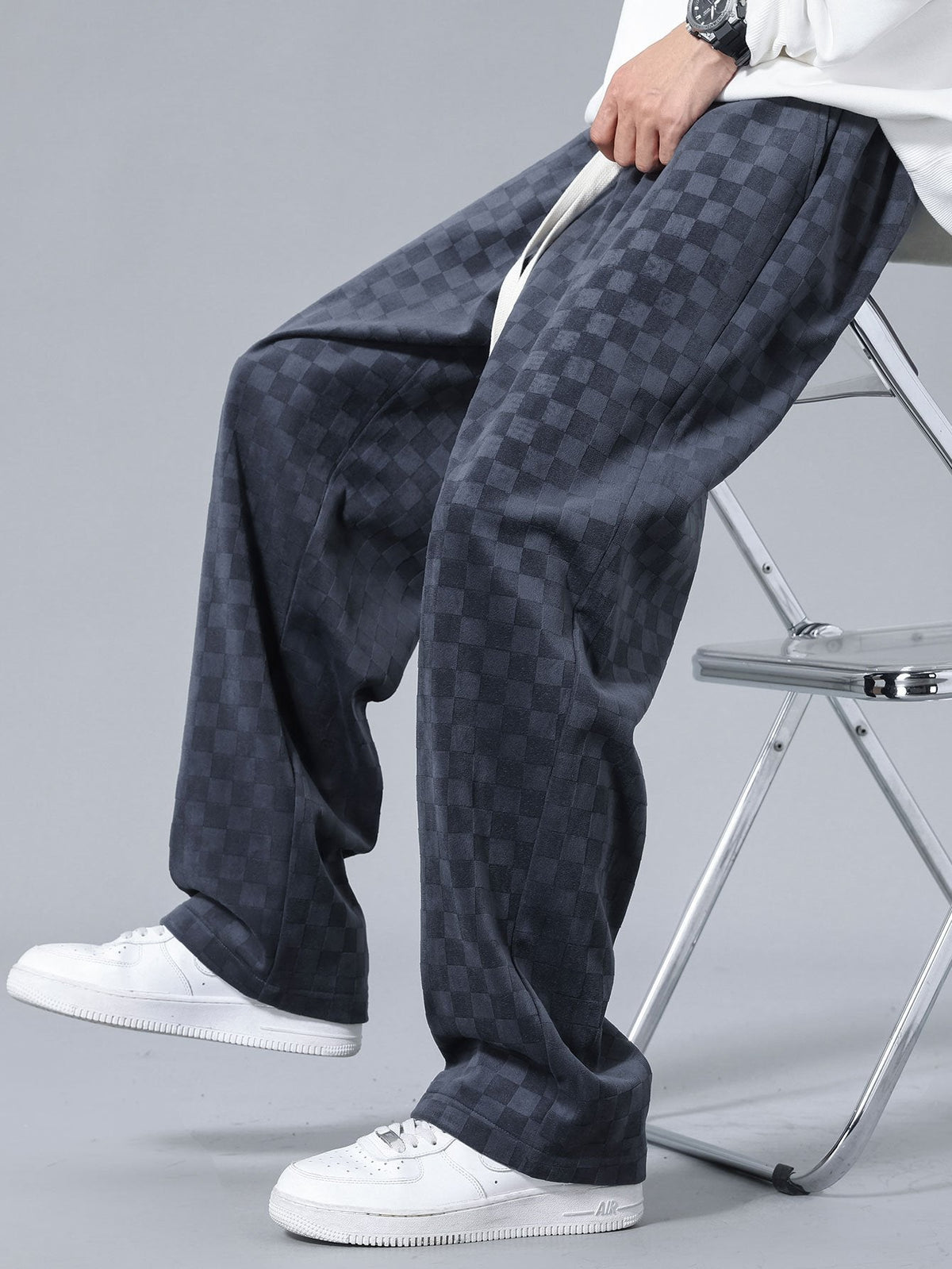 ROSE | Straight-leg trousers with check print