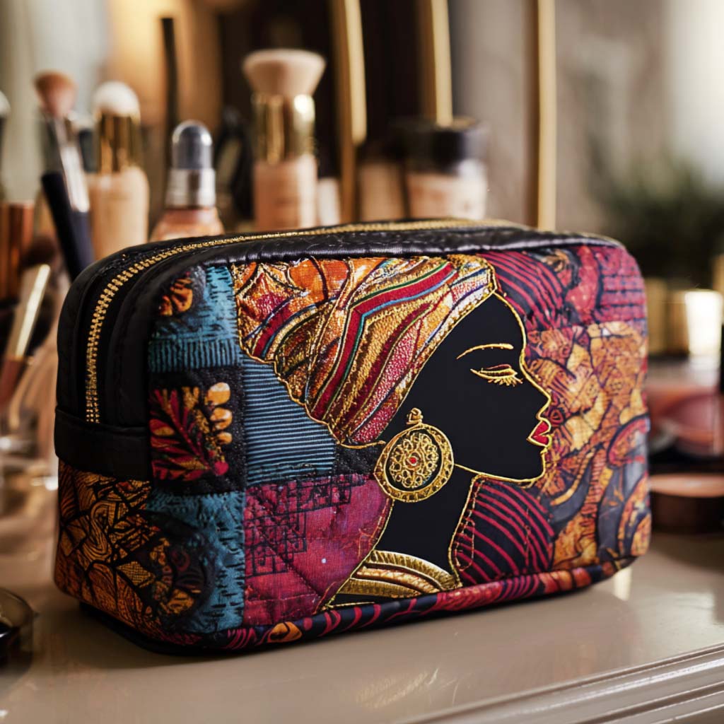 EVA | Cosmetic bag with quilted motif print